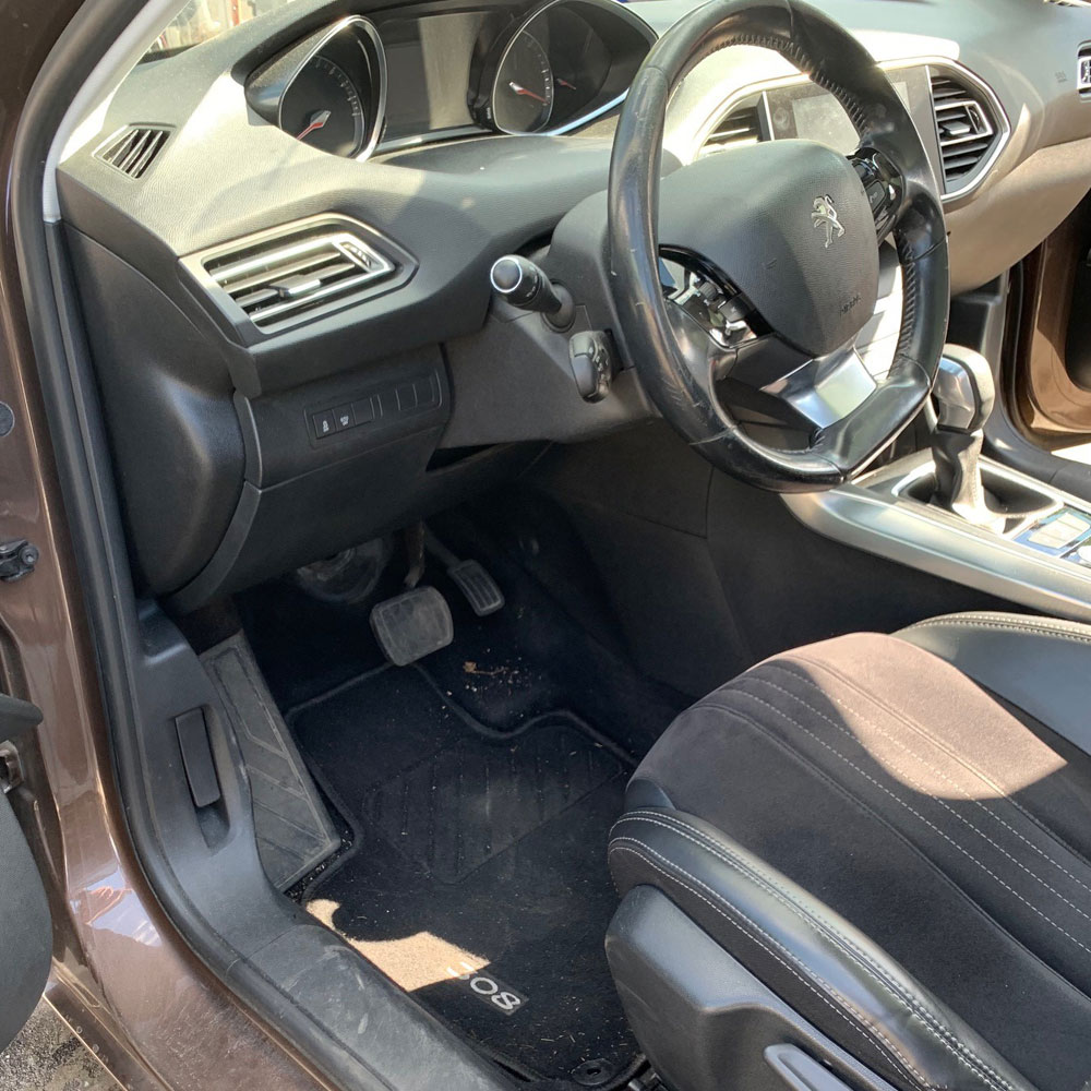 nettoyage voiture la roche avant